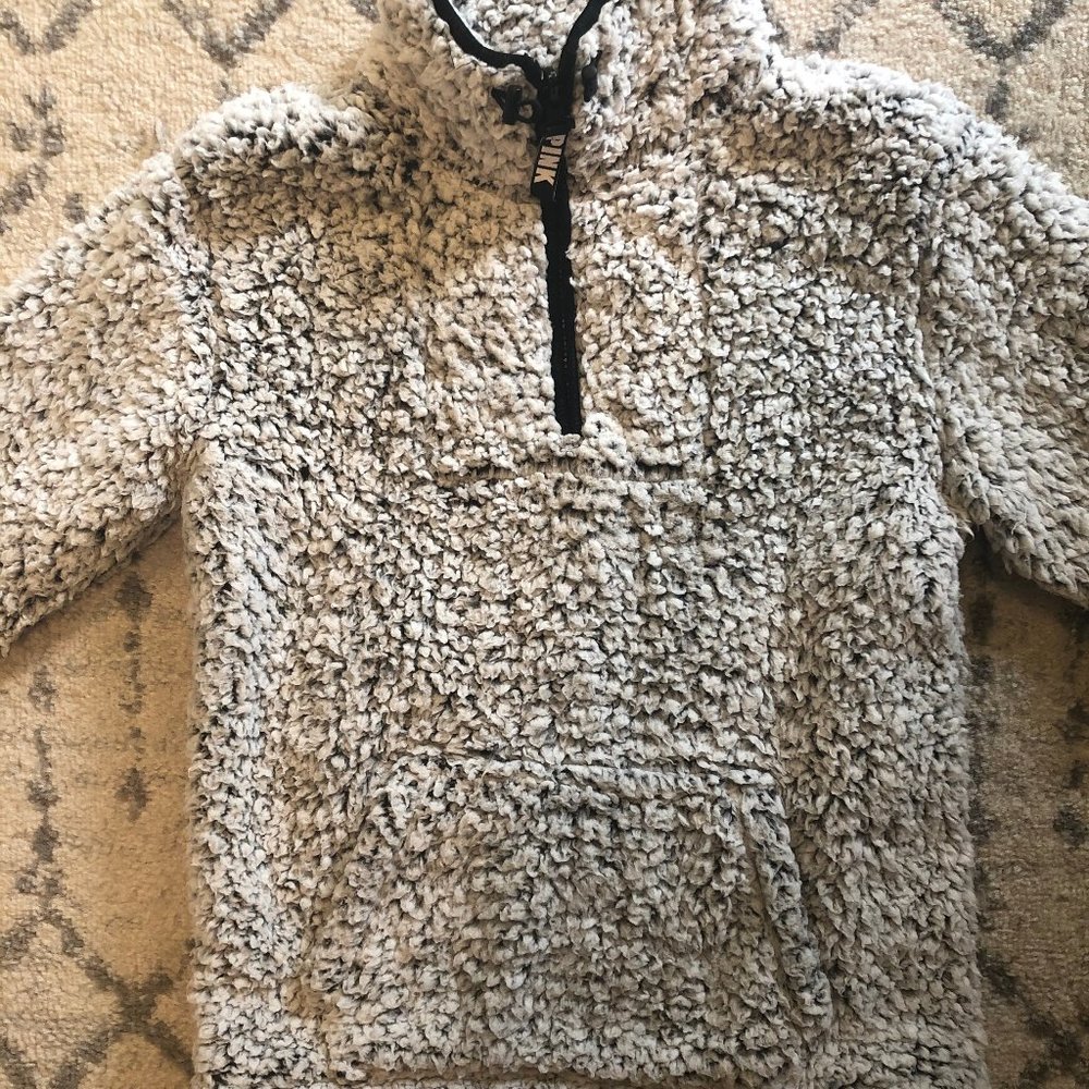 PINK Holiday 2019 Sherpa 1/4 Zip, Size XS